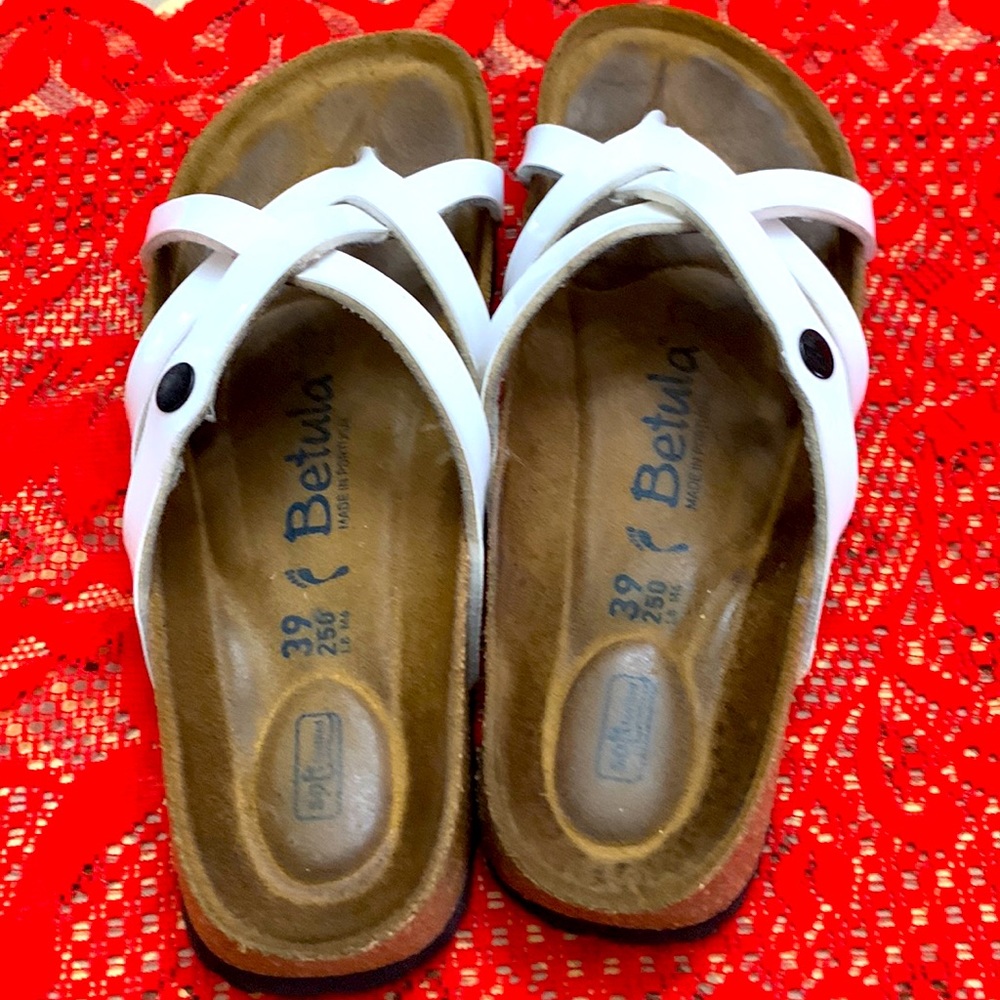 Sandal Birkenstock style.